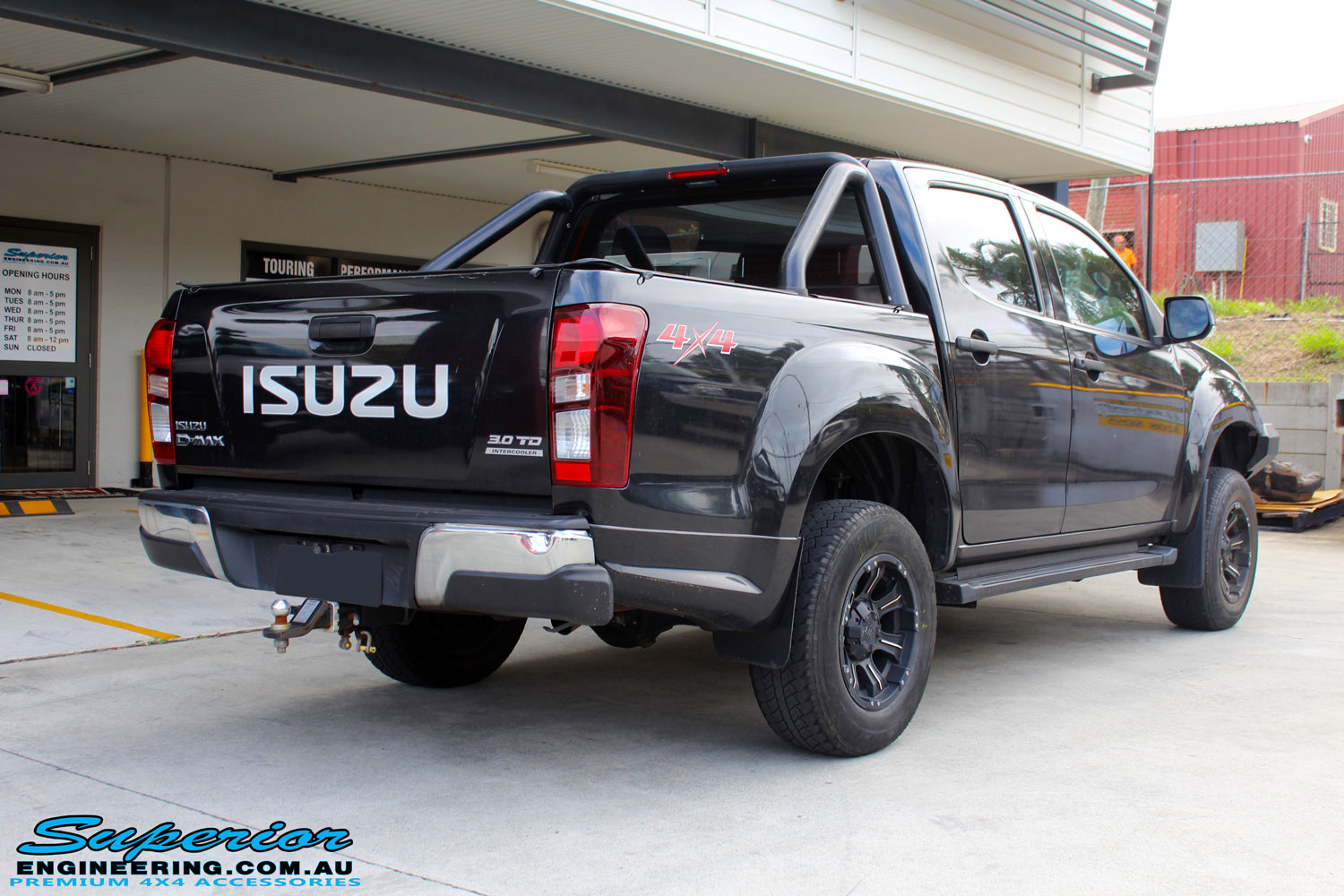 FOR ISUZU D-MAX 2019-2022 UTE BLACK CAR SIDE STEPS BAR 215 CM