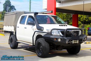 Right front side view of a Toyota Vigo Hilux Dual Cab before fitment of a Superior Engine Diff Guard with Rated Recovery Point & Superior Stealth Rear Diff Guard